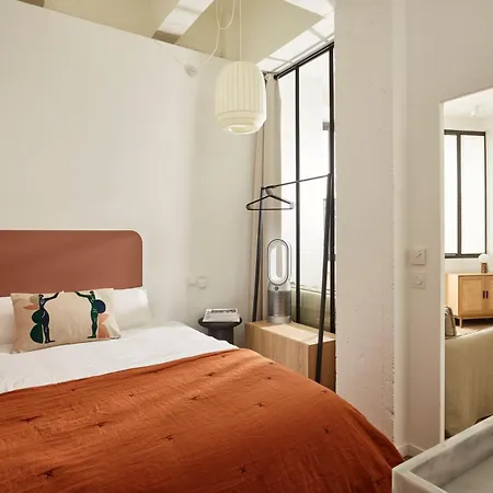 Apartment Cosy 1br With Outside Space Near Canal Saint Martin
