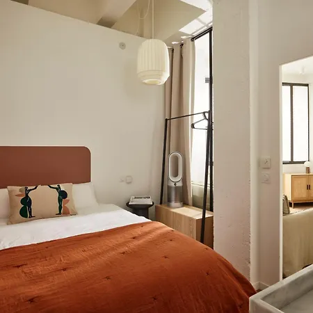 Cosy 1br With Outside Space Near Canal Saint Martin Apartment