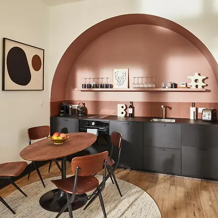Cosy 1br With Outside Space Near Canal Saint Martin Apartment